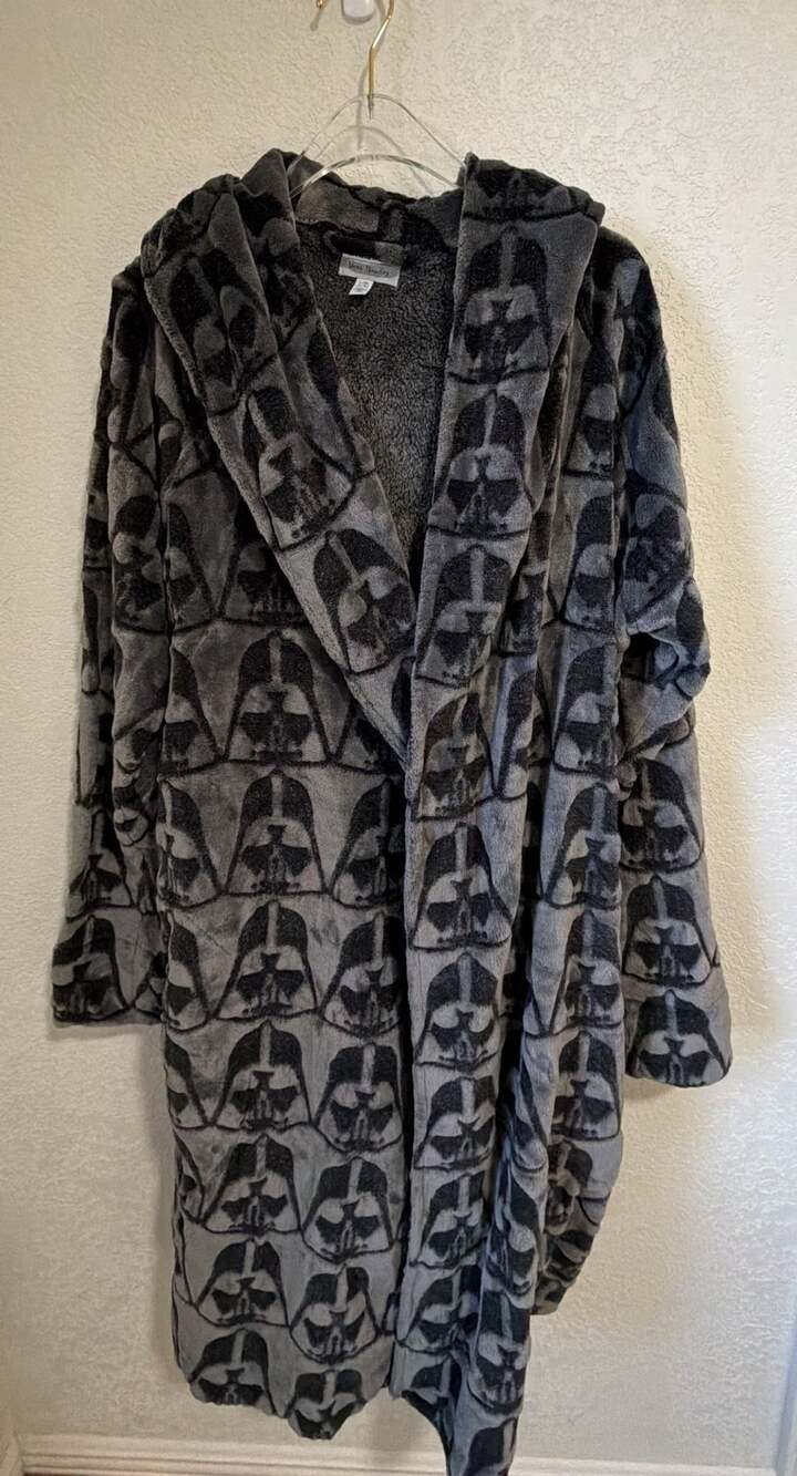 Vera Bradley Star Wars Darth Vader Robe Size L/XL Gray Hooded Fleece